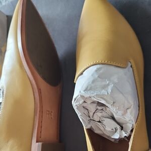 Frye Kenzie Vemetian Mustard Yellow Leather Flats